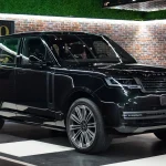 Range Rover Showroom Dubai : Experience the Pinnacle of Performance