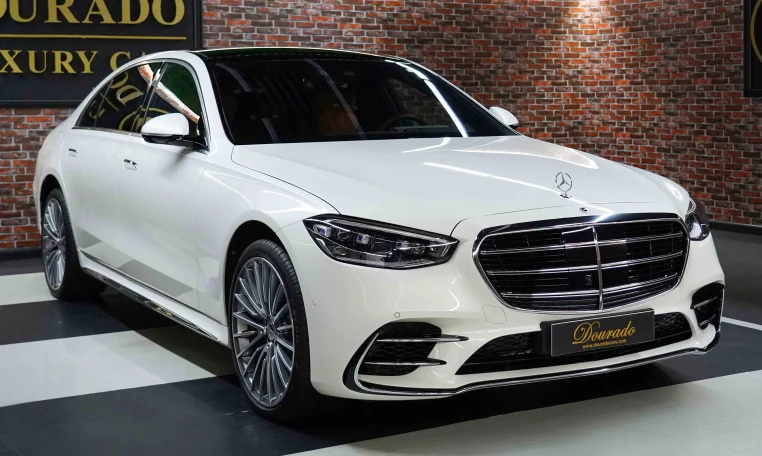 Mercedes S 580 4MATIC in White for Sale in UAE
