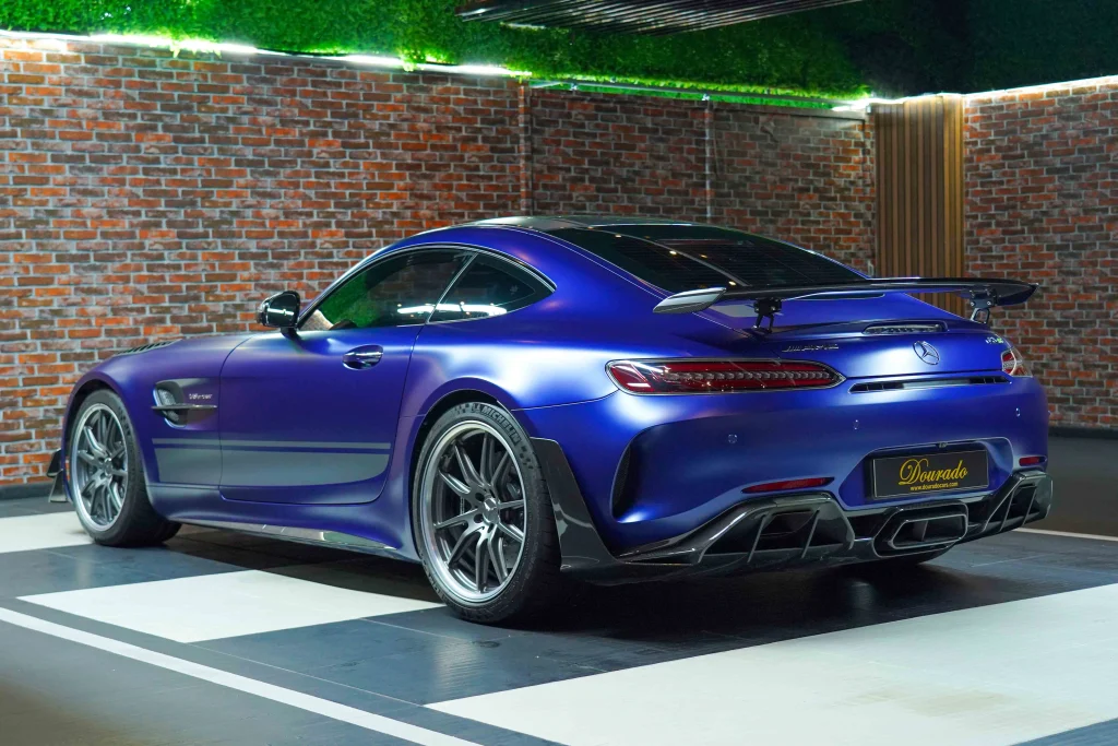 Supercars for Sale Dubai: Luxury on Wheels
