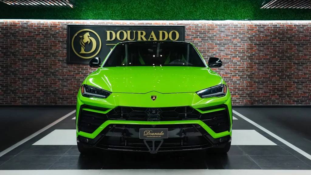 Urus Car : The Ultimate Blend of Italian Design and Engineering