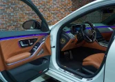 Mercedes S500 luxury car