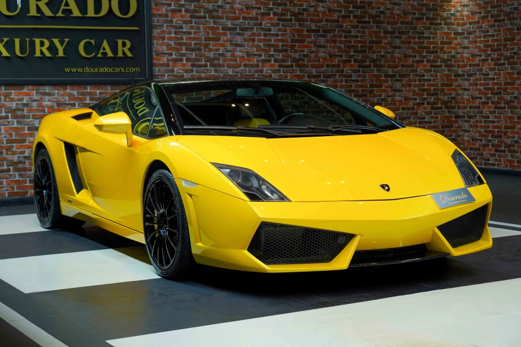 Lamborghini Gallardo : The Ultimate Driving Machine