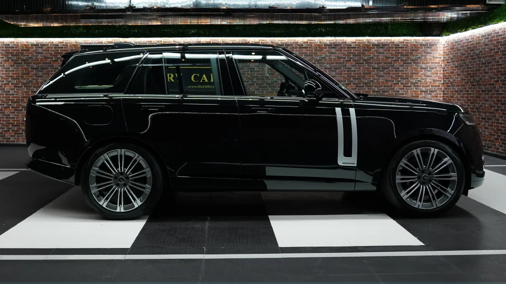 Range Rover Showroom Dubai : Luxury Without Limits