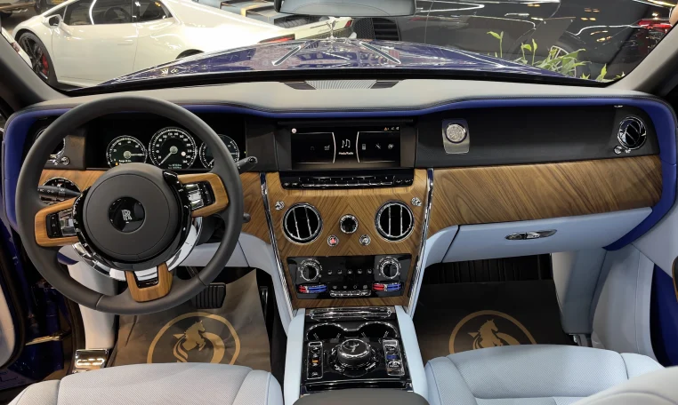 Buy Rolls Royce Cullinan 2019 in Blue in Dubai