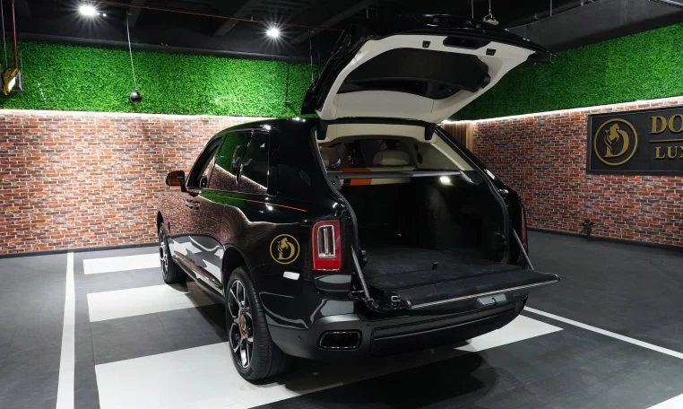 Rolls Royce Cullinan Black Badge Look Super Car for Sale in Dubai