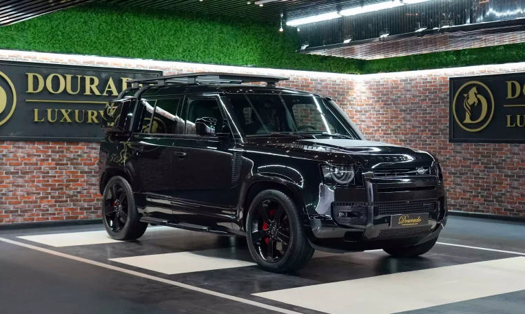 2023 Land Rover Defender 110 X-Dynamic HSE: The Ultimate in Luxury and Style