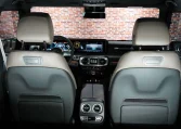 Dourado Luxury Car