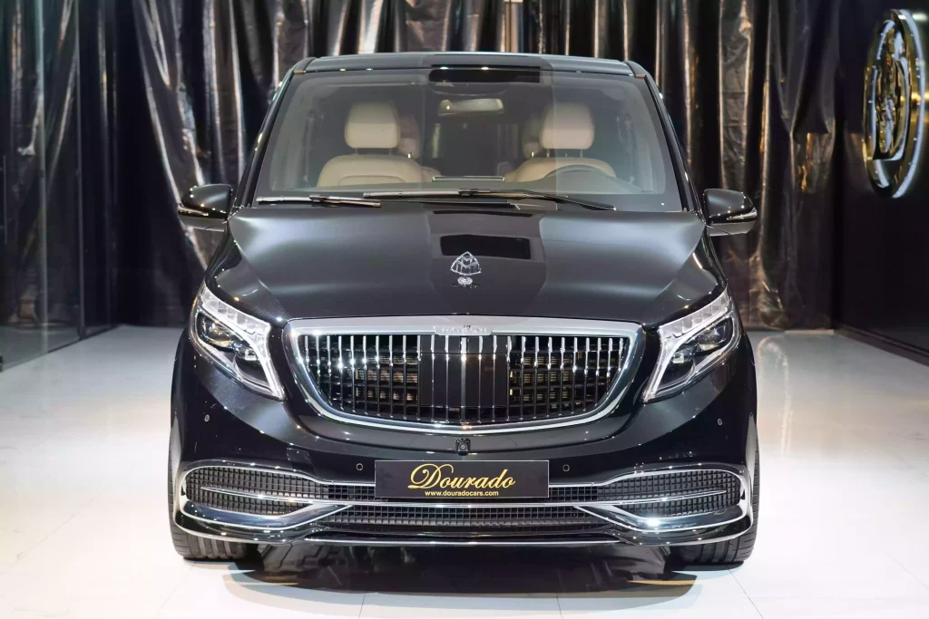 Luxury Car in Dubai : Artistry in Motion