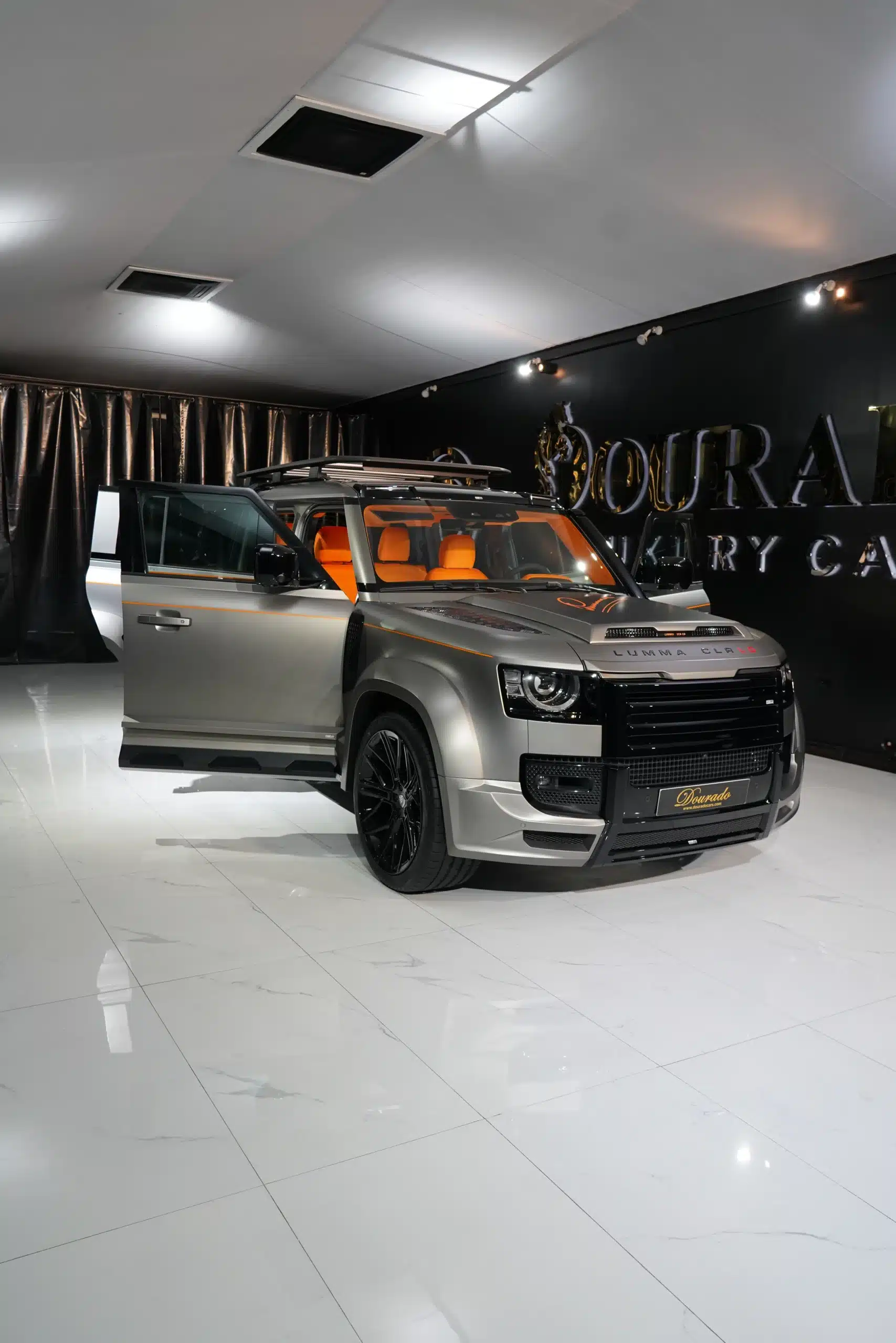 Land Rover Luxury car For Sale in Dubai