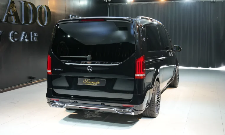 Mercedes-Benz V300D Super Car for Sale in Dubai