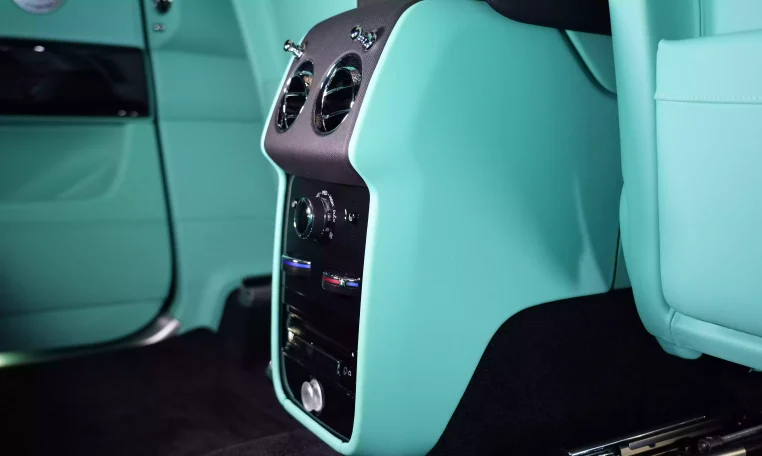 Buy Rolls Royce Cullinan Onyx Concept in Diamond Black & Interior Mint Green Car in UAE