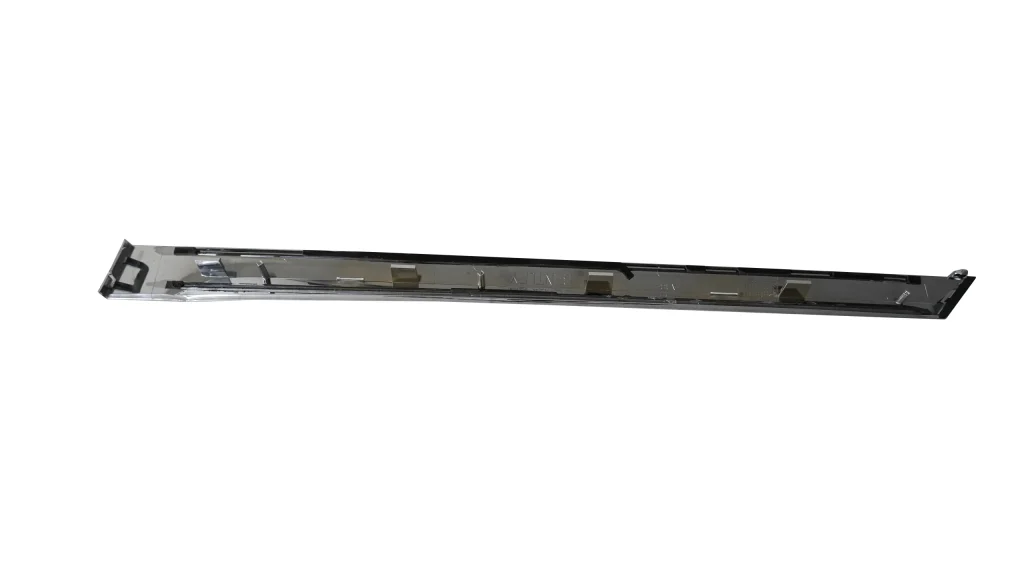 Continental-GTC-Rear-Right-Quarter-Panel-Chrome-Trim-Molding-Silver-OEM-3SD853536-for-sale-in-Dubai-02