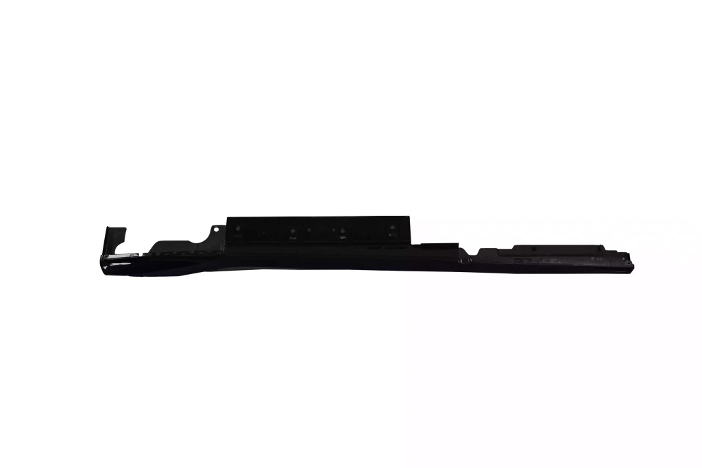 Ferrari 812 Carbon Fiber OUTER SILL COVER RH Carbon Fiber OEM 89130300 for sale in dubai-1