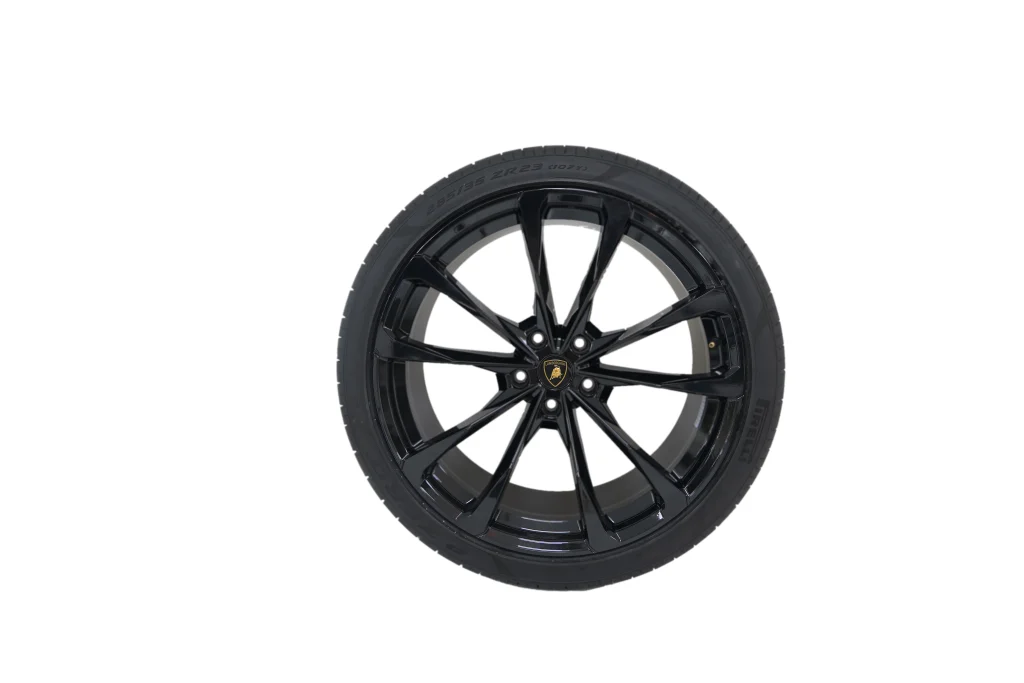 Lamborghini Urus Pirelli Tyres 23 Inch for sale in dubai-2