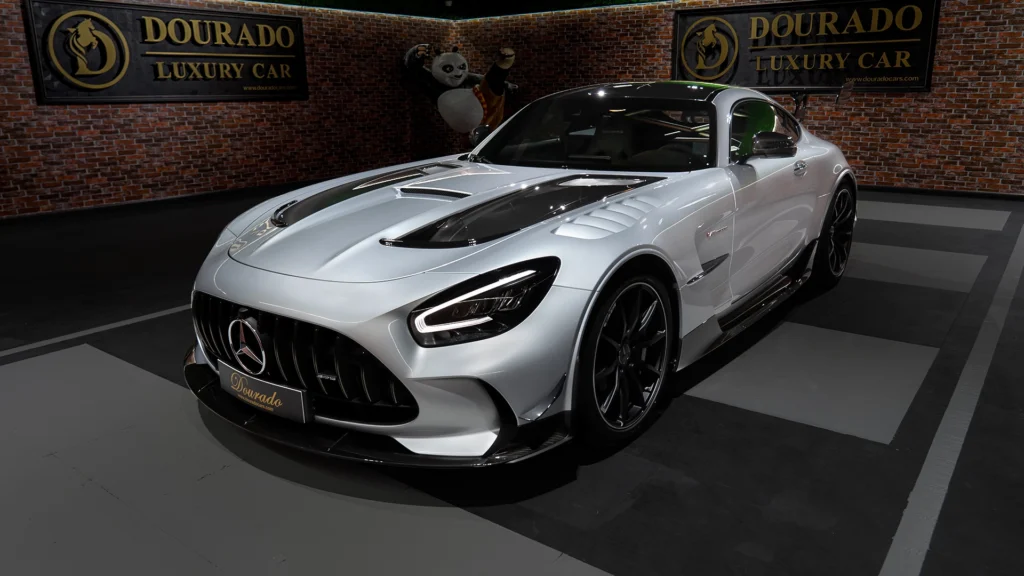Mercedes Dubai Price : V-Class and Commercial Vehicles