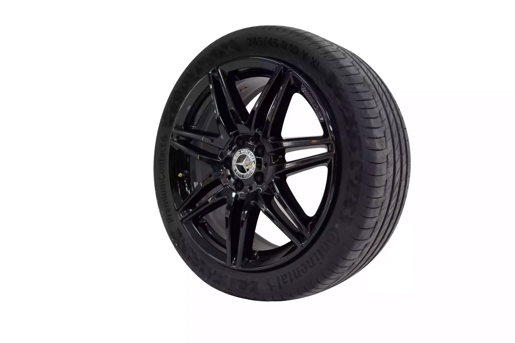 Mercedes Benz V-Class W447 AMG 19 inch Rims with Continental Tyres Black OEM A4474015100 for sale in dubai-4