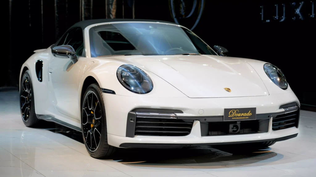 Dubai Luxury Cars : The Top Brands Setting Standards in Elegance