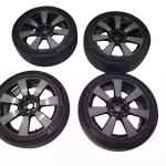 ROLLS ROYCE CULLINAN 21 Factory Wheels Silver and black for sale in Dubai