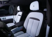 Rolls Royce Cullinan Black Badge in Blue Midnight Sapphire