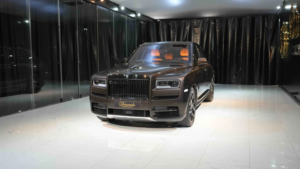 Rolls Royce Cullinan Black Badge Interior : Tailored for Perfection