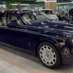 Rolls-Royce Phantom : The Gold Standard of Ultra-Luxury Driving Experiences