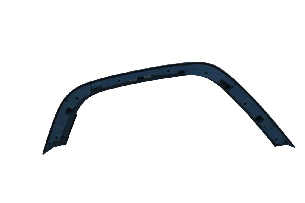 Mercedes-Benz G-63 Rear LH Wheel thread mudguard China Blue OEM 4638805703 for sale in dubai