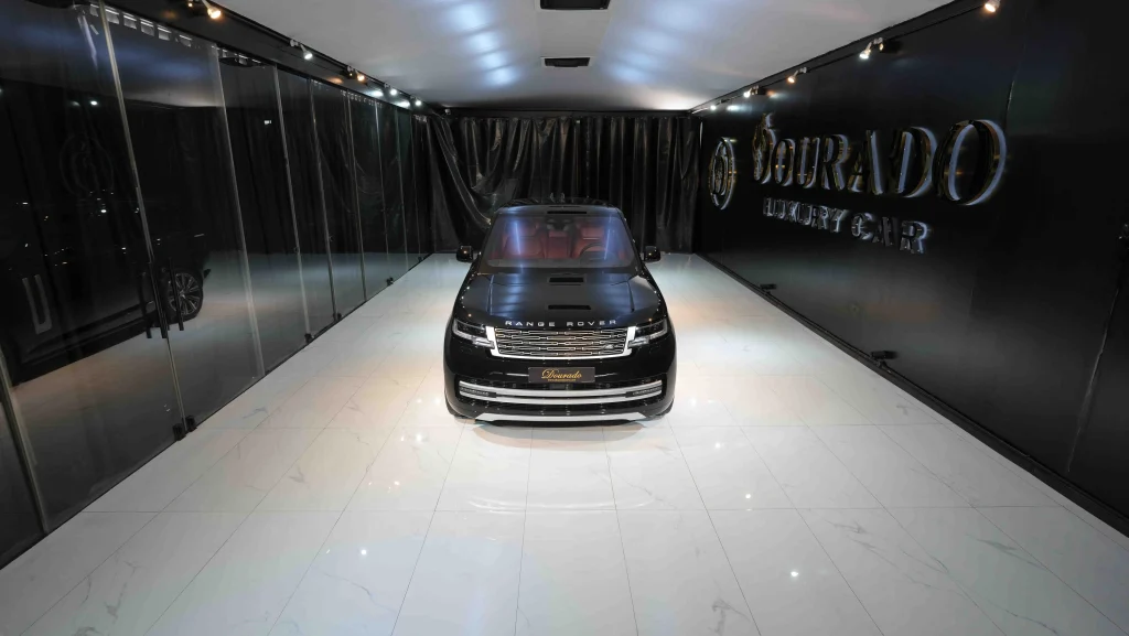 Range Rover Vogue 2023 : A Symphony of Luxury and Performance