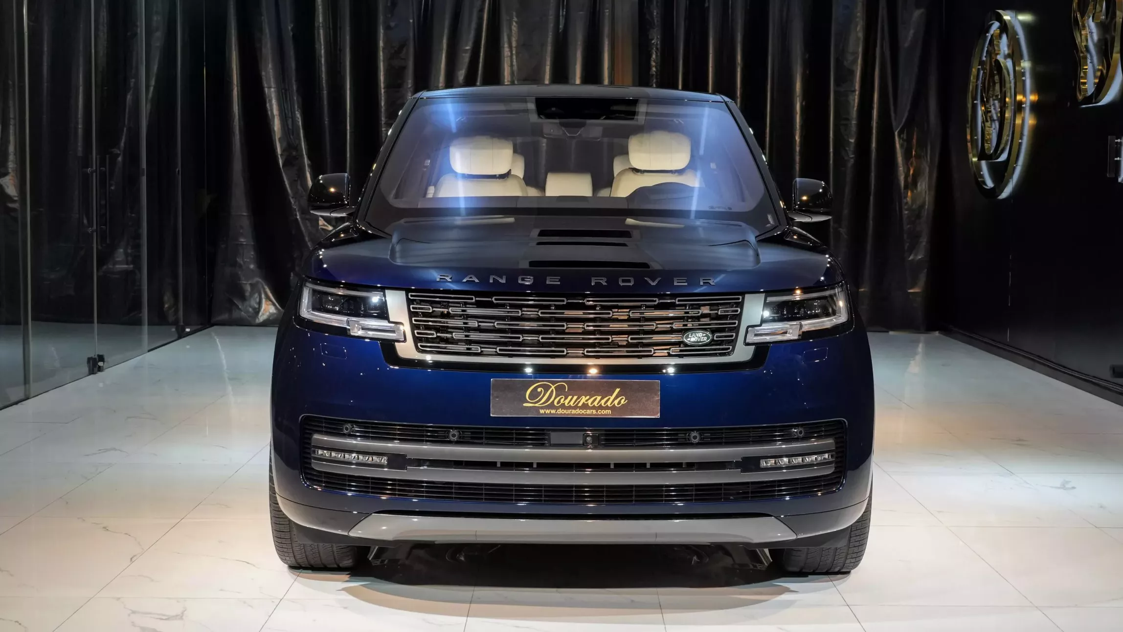 Range Rover Autobiography P530 LWB for sale in dubai 04