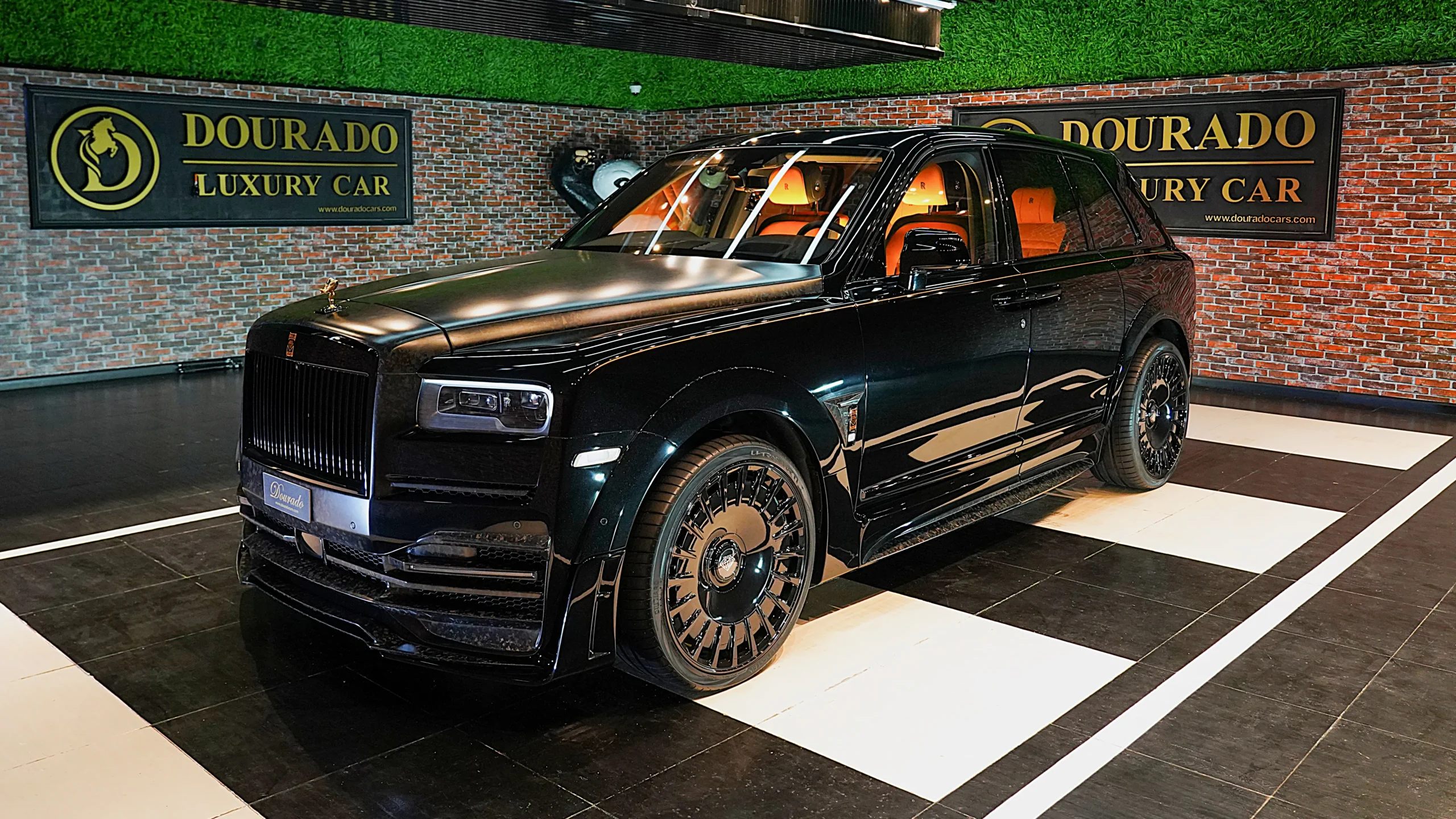 Rolls Royce Cullinan Onyx Concept For Sale in Dubai 3