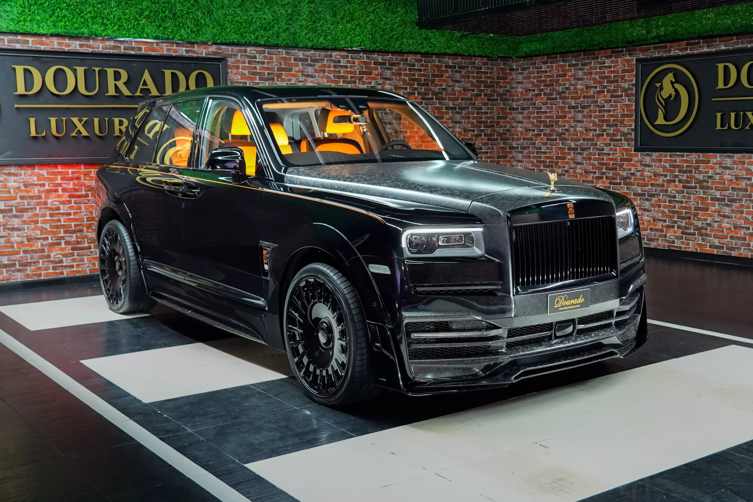 Rolls Royce Cullinan Onyx Concept for sale in dubai 1