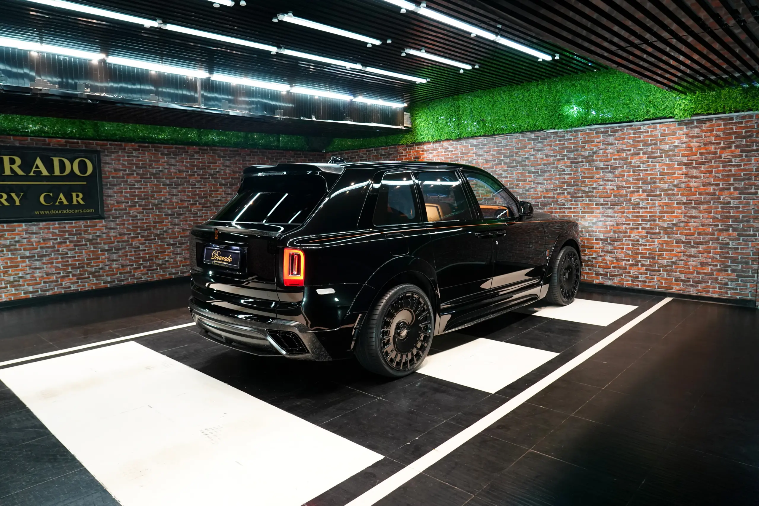 Rolls Royce Cullinan with Orange and Diamond Black Exterior