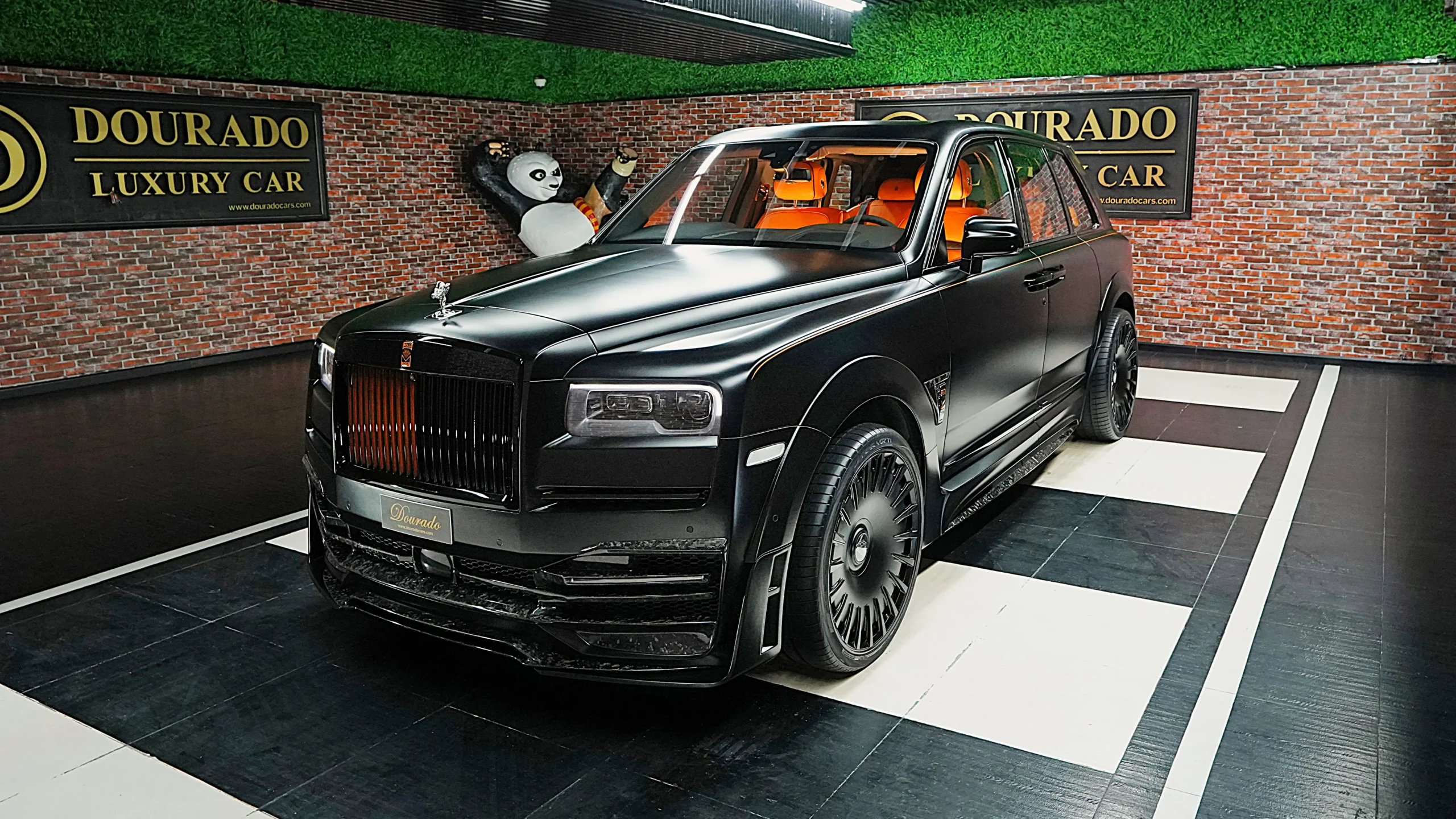 Rolls Royce Cullinan Onyx Concept For Sale in Dubai 2