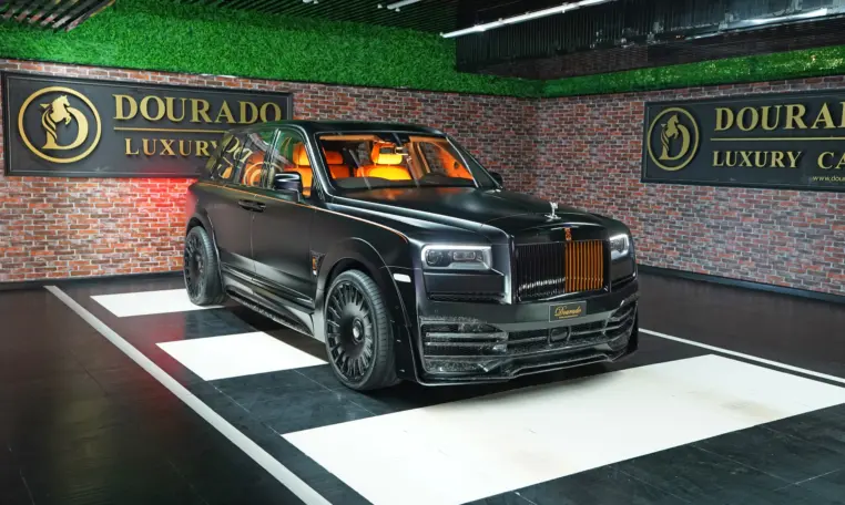 Rolls Royce Cullinan Onyx Concept silver for sale in Dubai