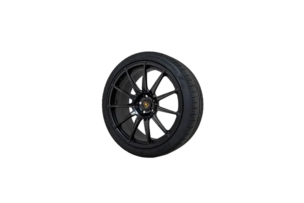 Lamborghini Urus Pirelli Tyres 23 Inch Black OEM 4ML601025DC - 4ML601025DD for sale in dubai4