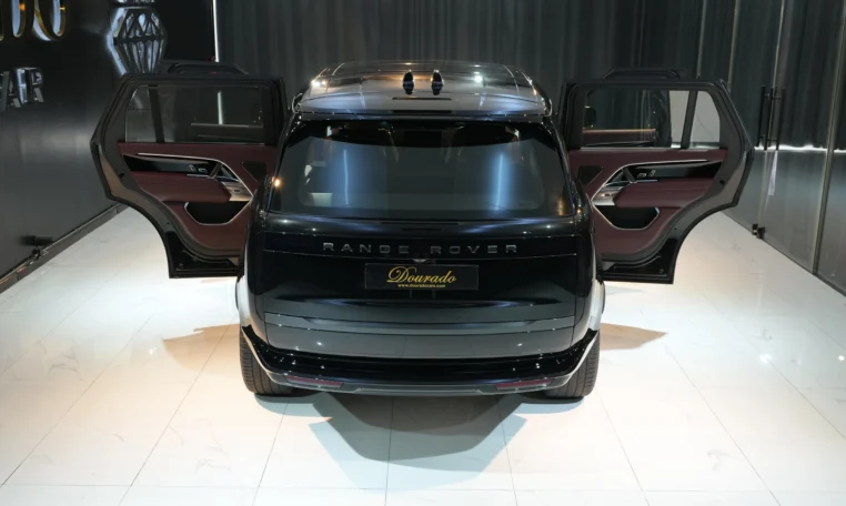 Range Rover Autobiography P530 Black and red FOR sale in Dubai