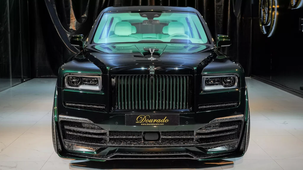 Rolls Royce Cullinan luxury SUV: 5 Reasons It Sets a New Standard in Opulence