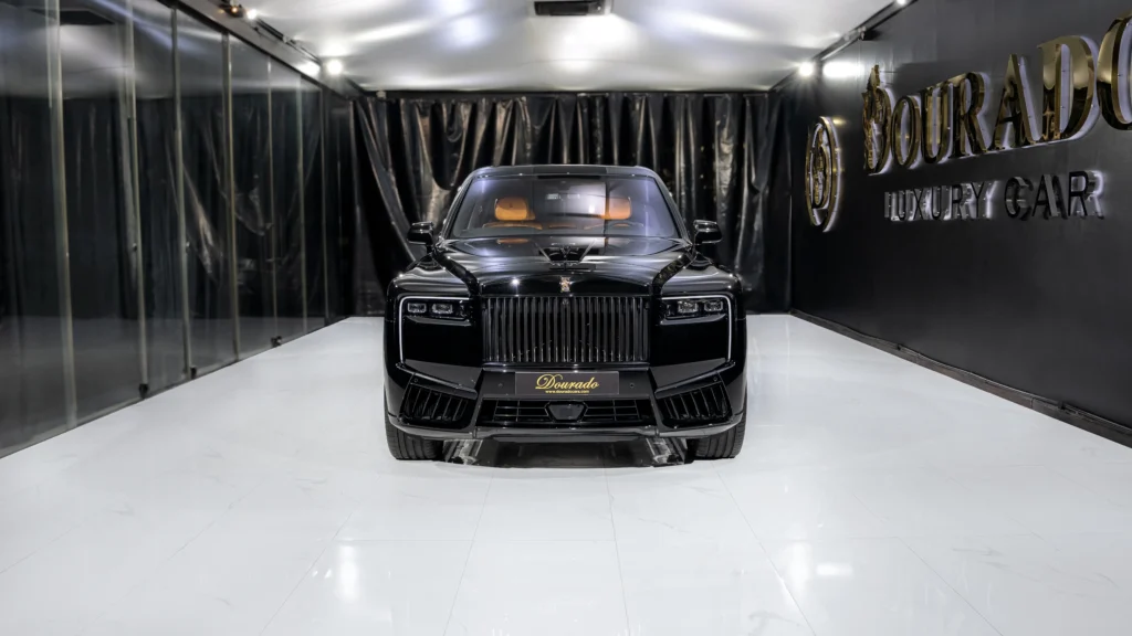 Rolls Royce Cullinan Interior : Automotive Luxury with Impeccable Craftsmanship