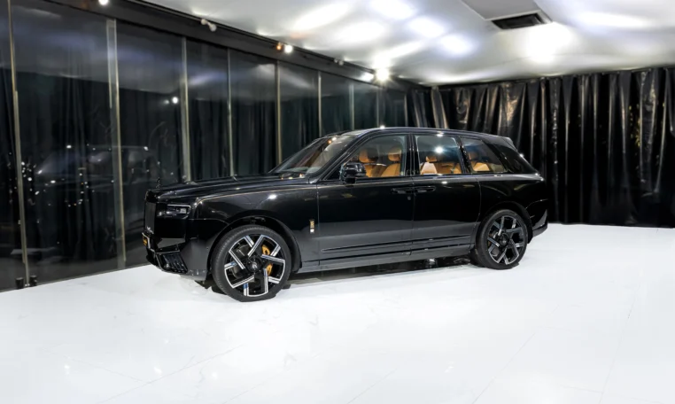 Rolls Royce Cullinan Black Badge Kit for sale in Dubai
