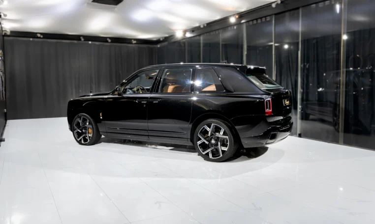 Rolls Royce Cullinan Black Badge Kit for sale in Dubai