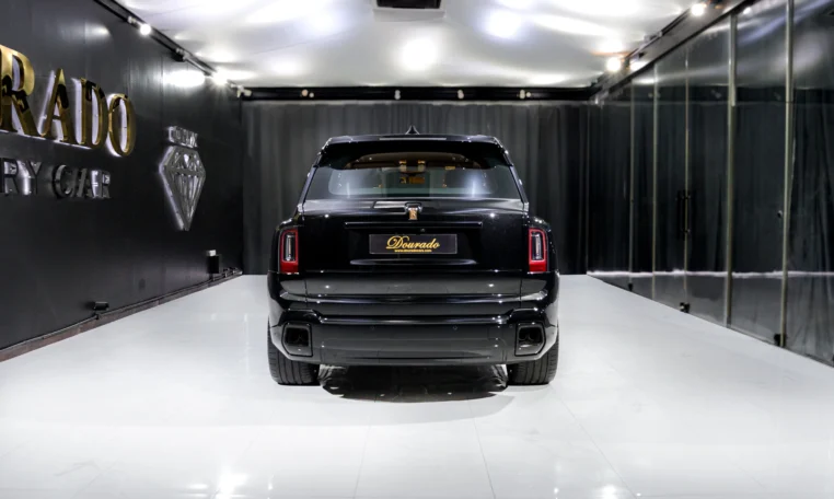 Rolls Royce Cullinan Black Badge Kit for sale in Dubai