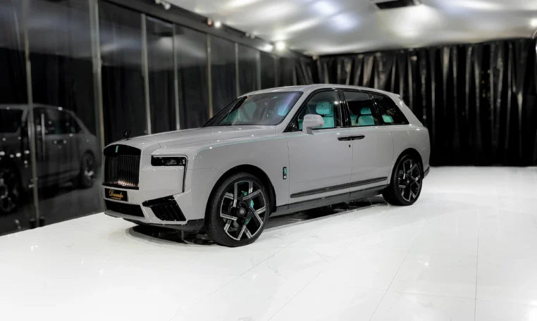 Rolls Royce Cullinan Black Badge Kit for sale in Dubai