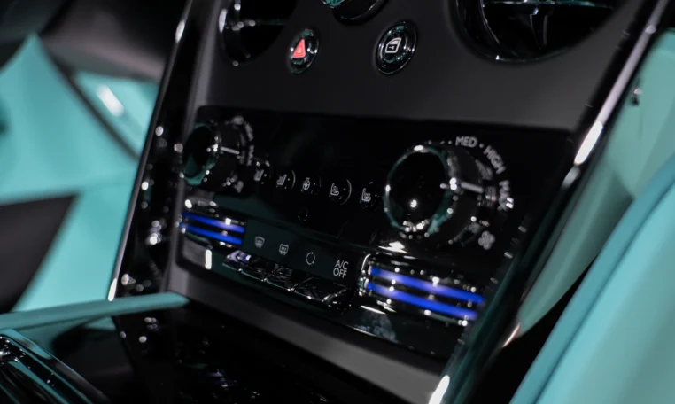 Rolls Royce Cullinan Black Badge Kit for sale in Dubai