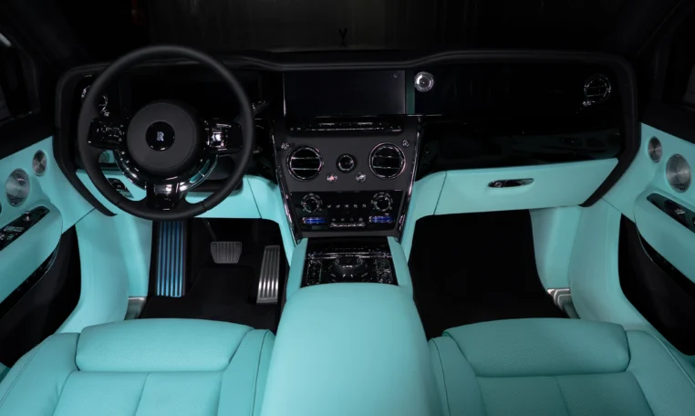 Rolls Royce Cullinan Black Badge Kit for sale in Dubai