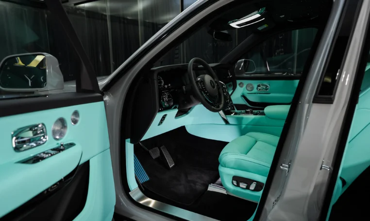 Rolls Royce Cullinan Black Badge Kit for sale in Dubai