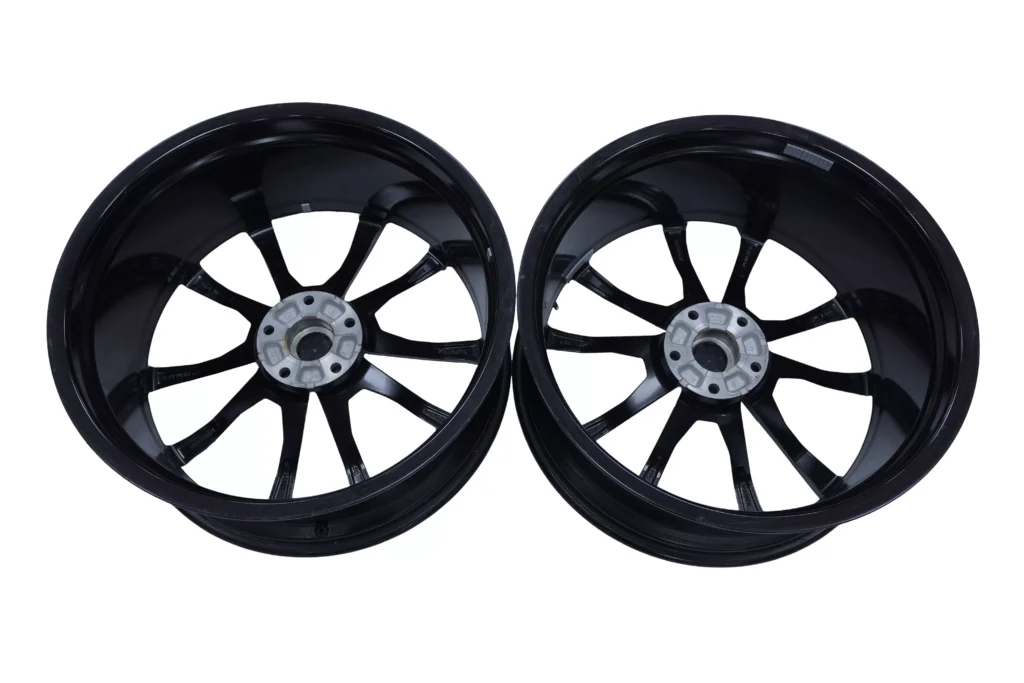 Lamborghini Urus 23 Front Rims Green Stripes with Sensors OEM 4ML601025 BA AS for sale in dubai 02