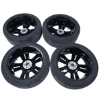 Rolls Royce Cullinan Original Tyres Set with Rims Chrome and Black Set 2025 OEM 6884710 for sale in dubai 02