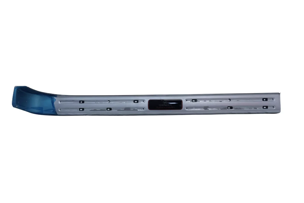 Rolls Royce WraithDawn LH Treadplate silver OEM 374761 for sale in dubai 01