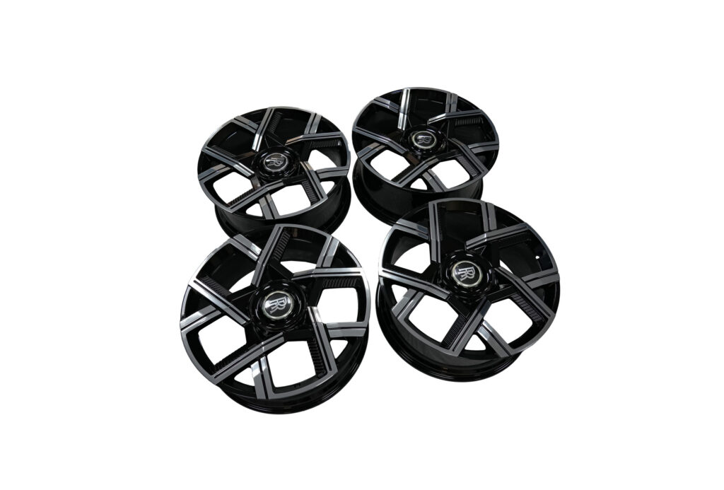 Rolls Royce Cullinan 2025 Rims for sale in dubai 02