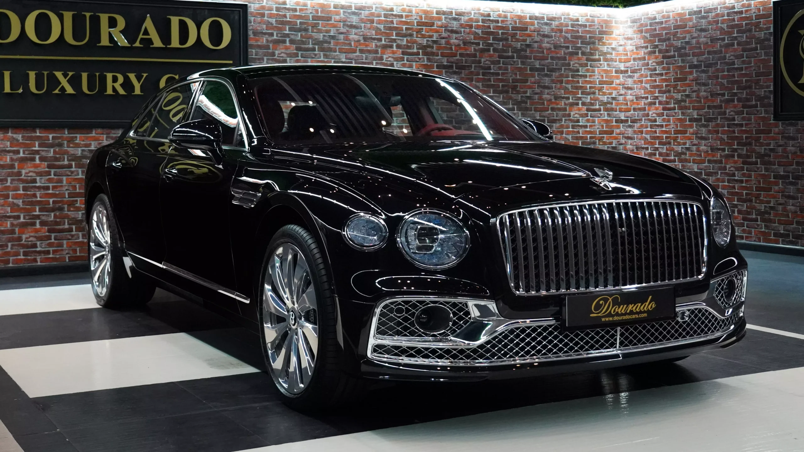 Peerless Splendor in the Guide to Maybach S680