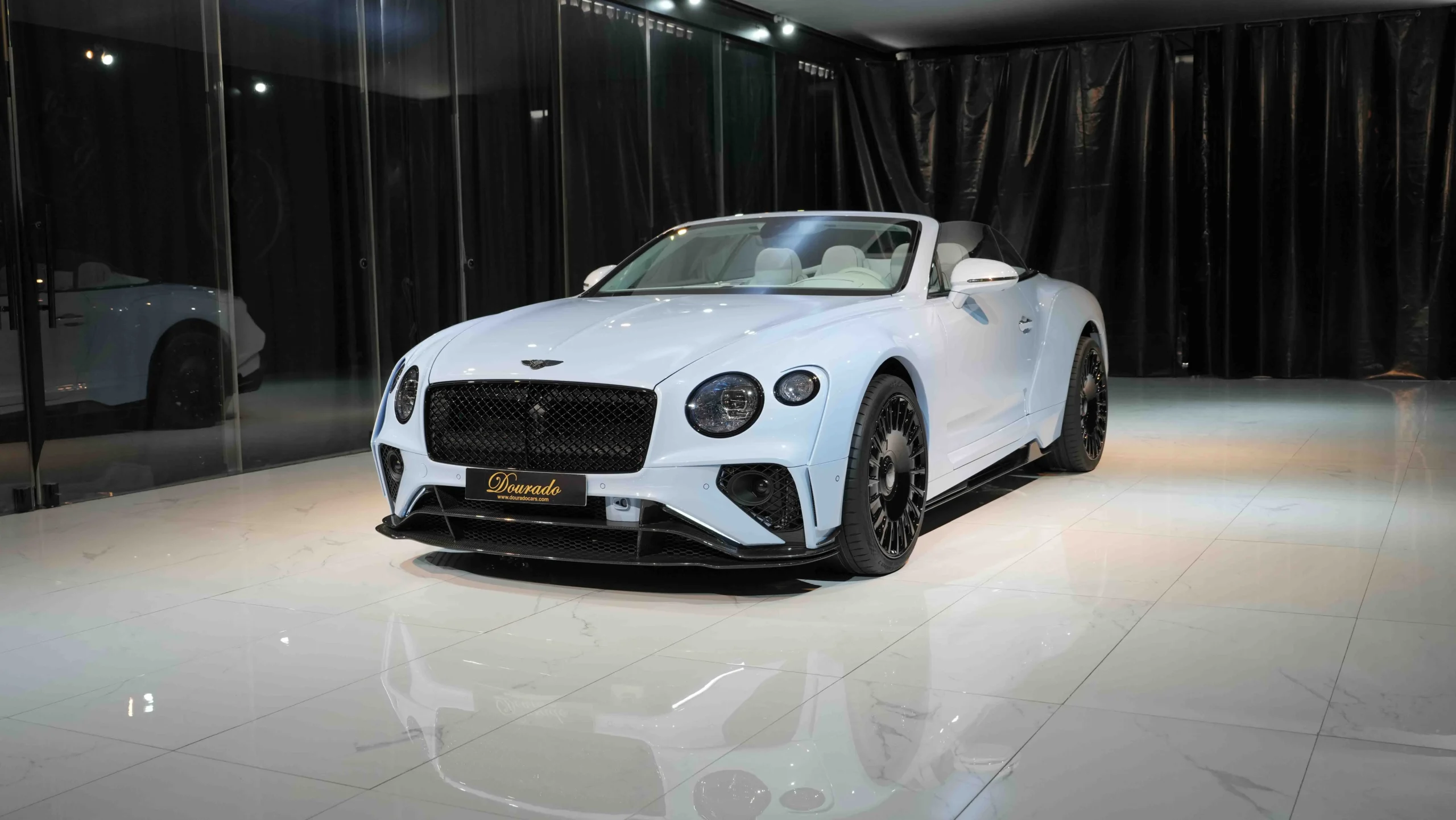 Record-setting Exclusive: Sensational Style